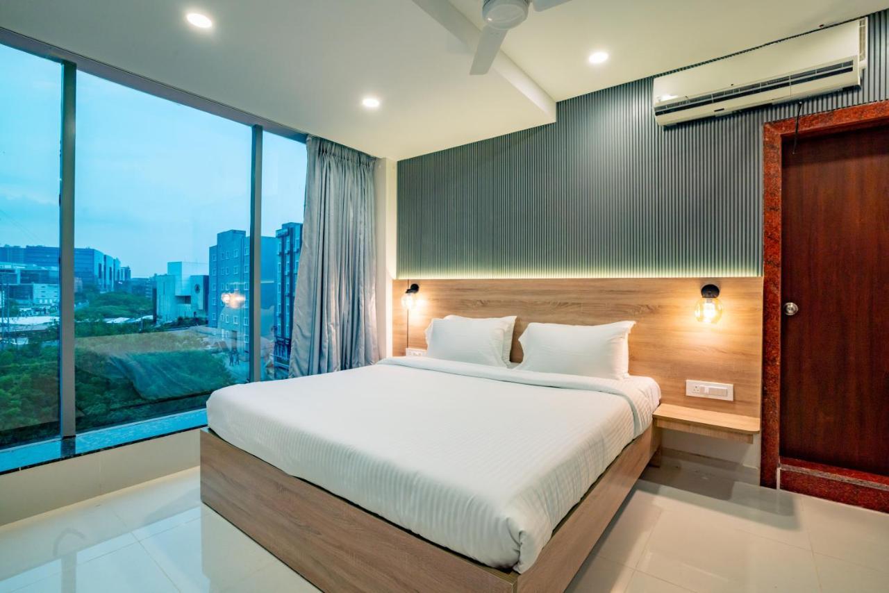 Harvey'S Hotels Hyderabad Exterior photo